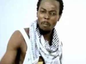Kwaw Kesse Dumps his ACRAG award on TV